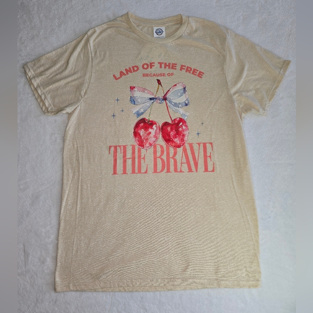 New Custom Made Summer  Patriotic T-shirt, Medium Land Of The Free